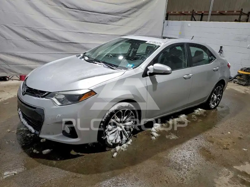 2015 Toyota COROLLA фото