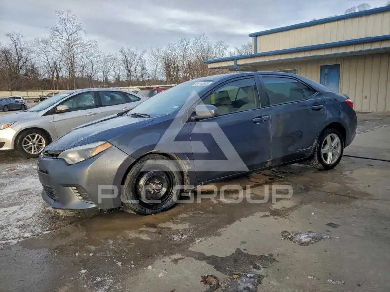 2015 Toyota COROLLA фото
