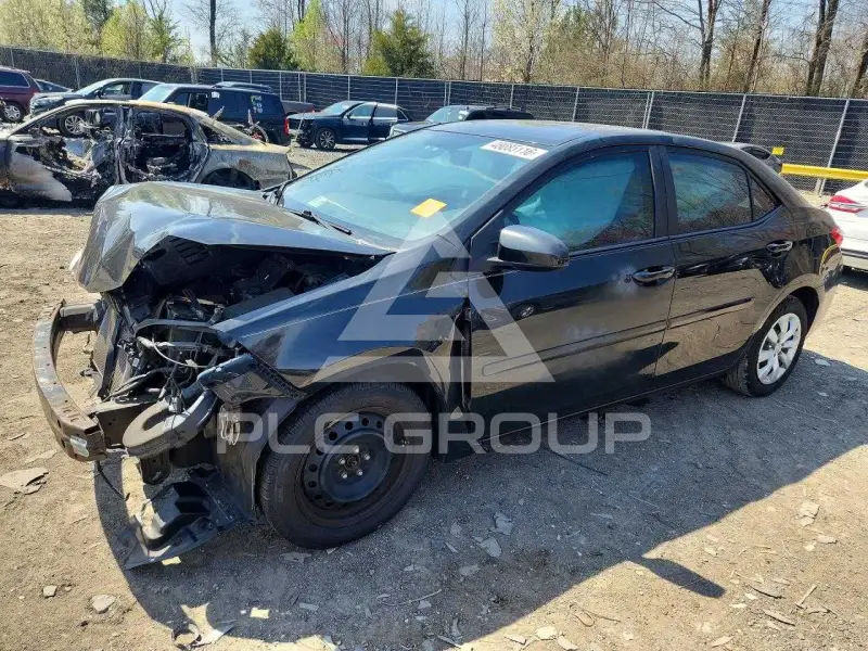 2015 Toyota COROLLA фото