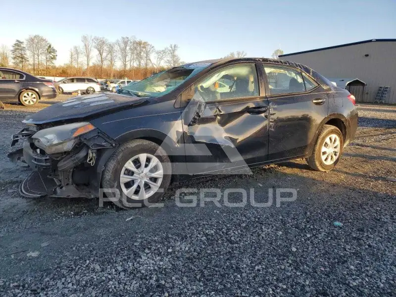 2015 Toyota COROLLA фото