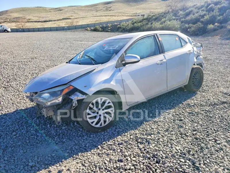 2015 Toyota COROLLA фото
