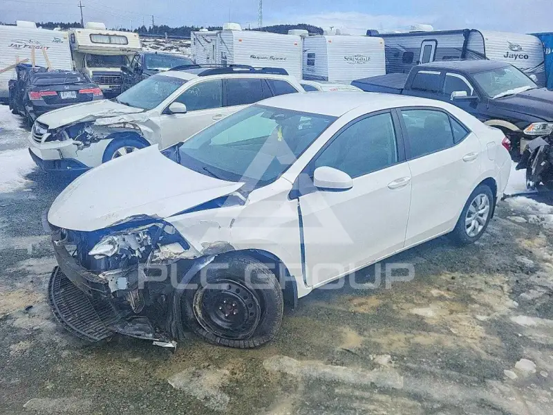 2015 Toyota COROLLA фото