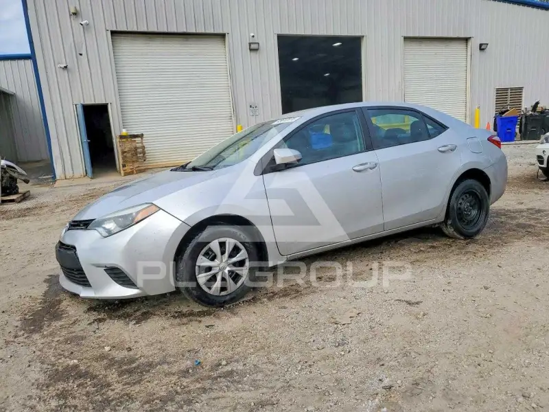 2015 Toyota COROLLA фото