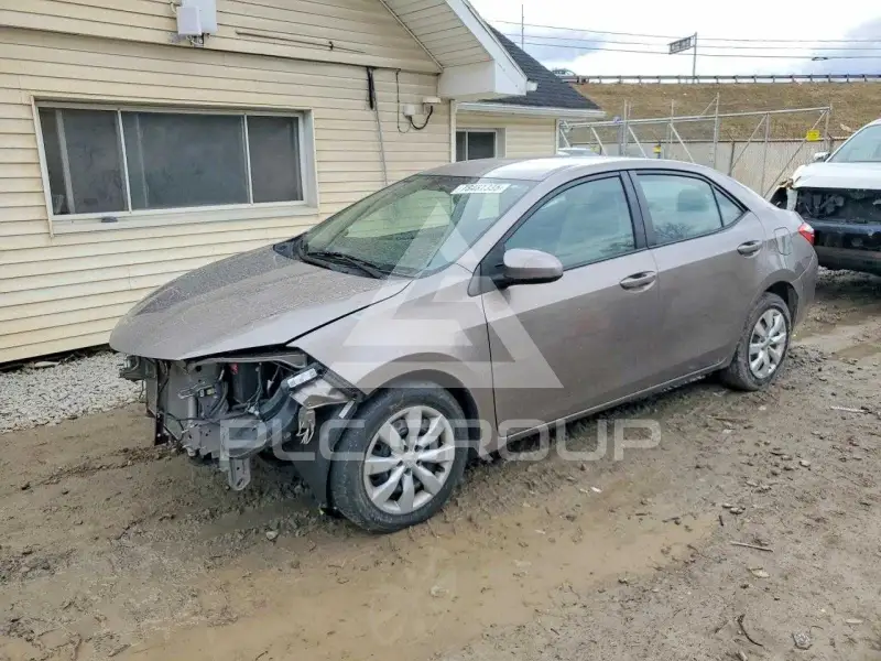 2015 Toyota COROLLA фото