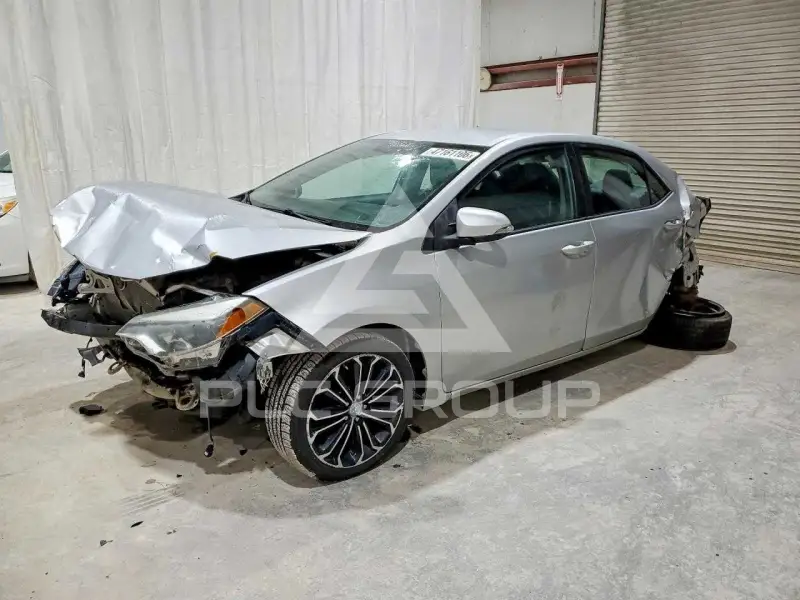 2015 Toyota COROLLA фото