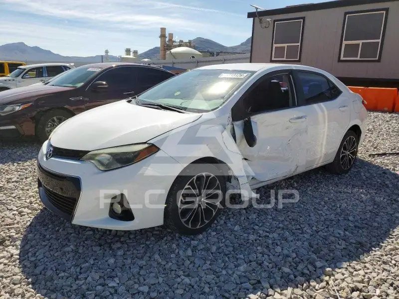 2015 Toyota COROLLA фото