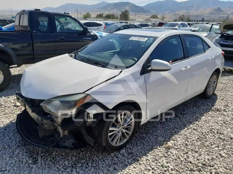 2015 Toyota COROLLA фото