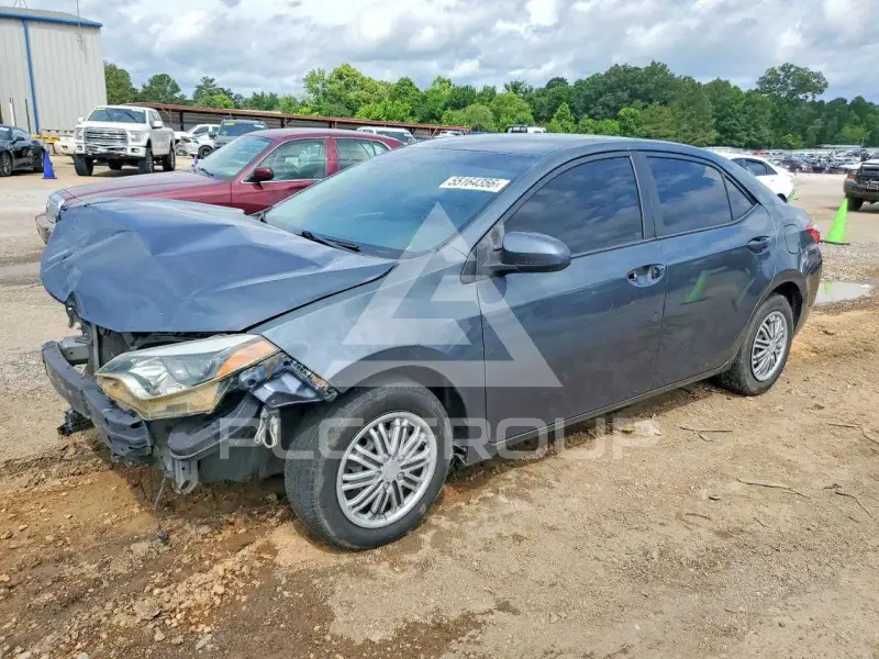 2015 Toyota COROLLA фото