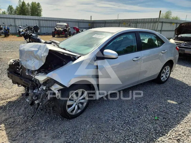 2015 Toyota COROLLA фото