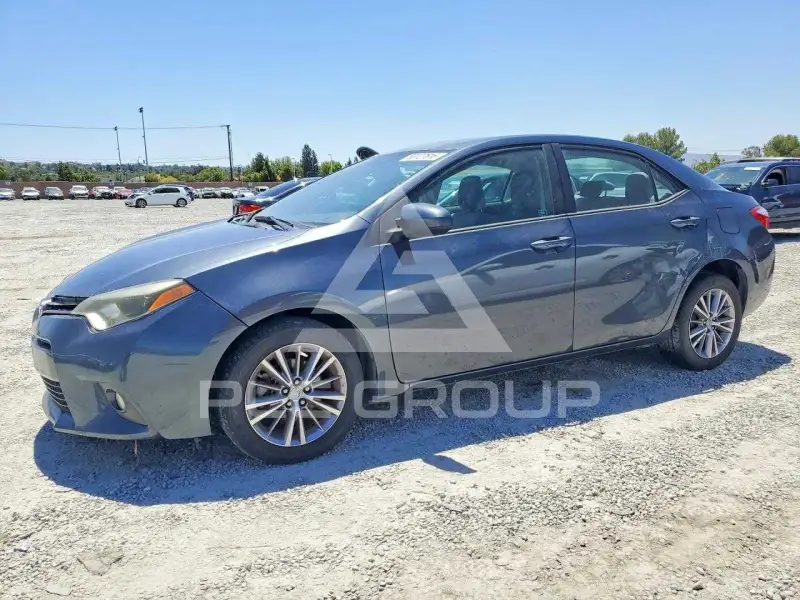 2015 Toyota COROLLA фото