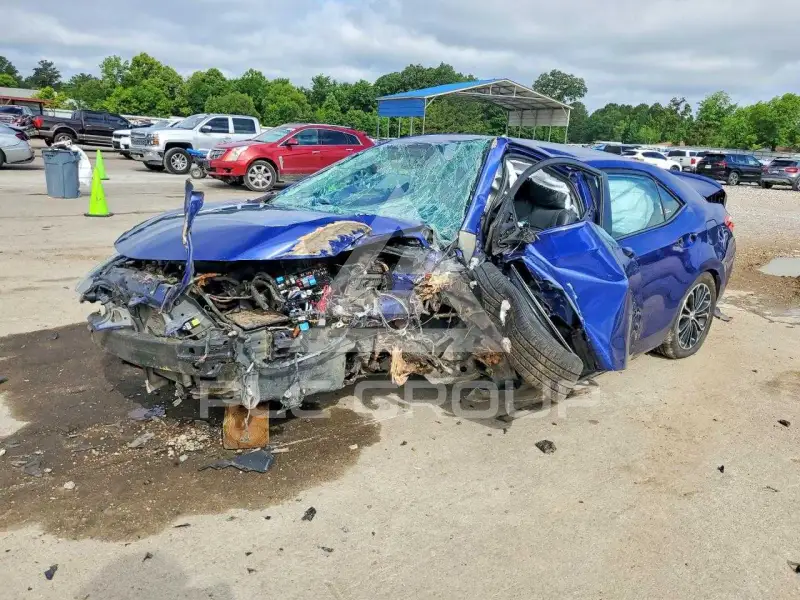 2015 Toyota COROLLA фото
