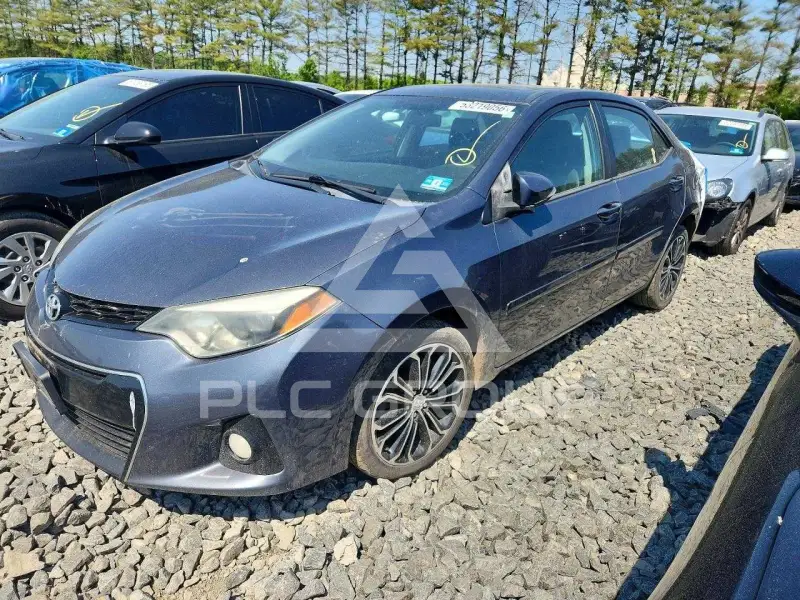 2015 Toyota COROLLA фото