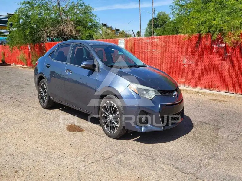 2015 Toyota COROLLA фото
