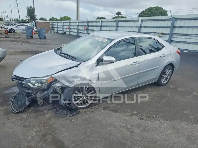2015 Toyota COROLLA фото