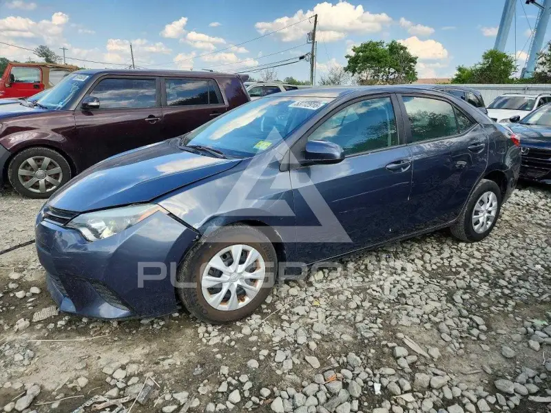 2015 Toyota COROLLA фото