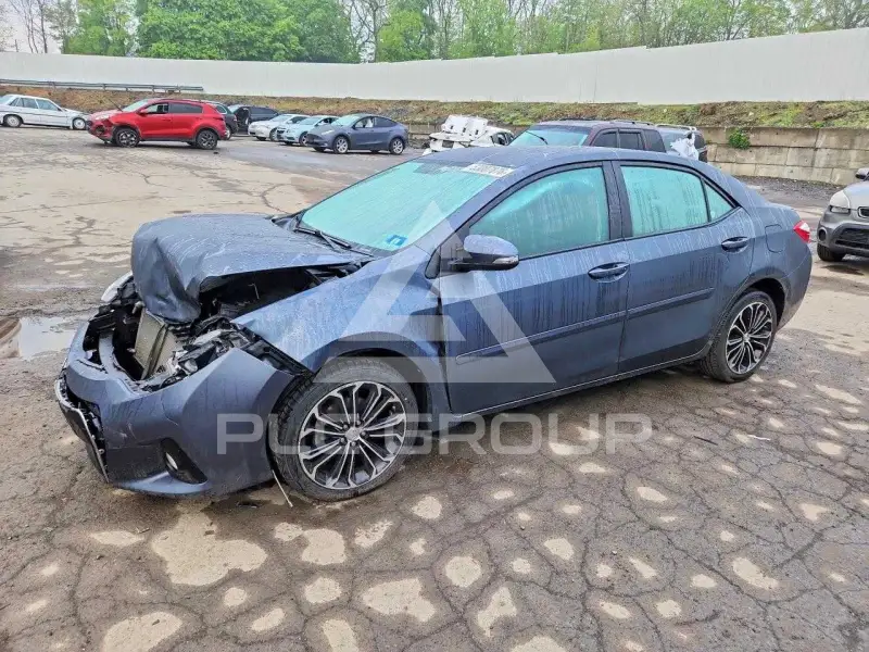 2015 Toyota COROLLA фото