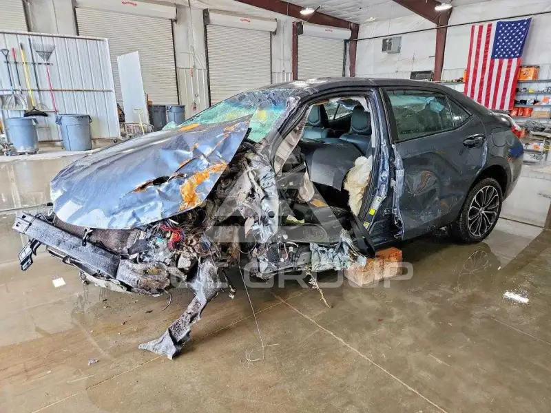 2015 Toyota COROLLA фото