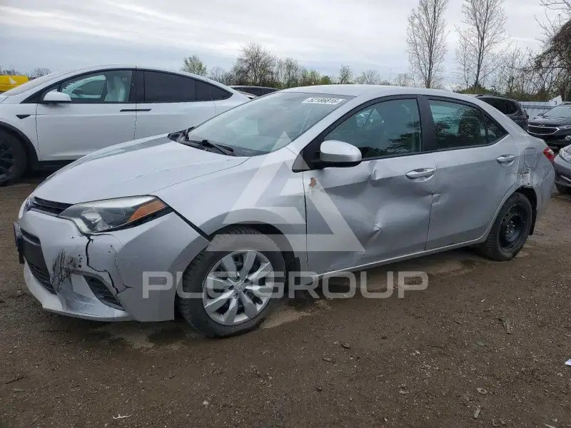 2015 Toyota COROLLA фото