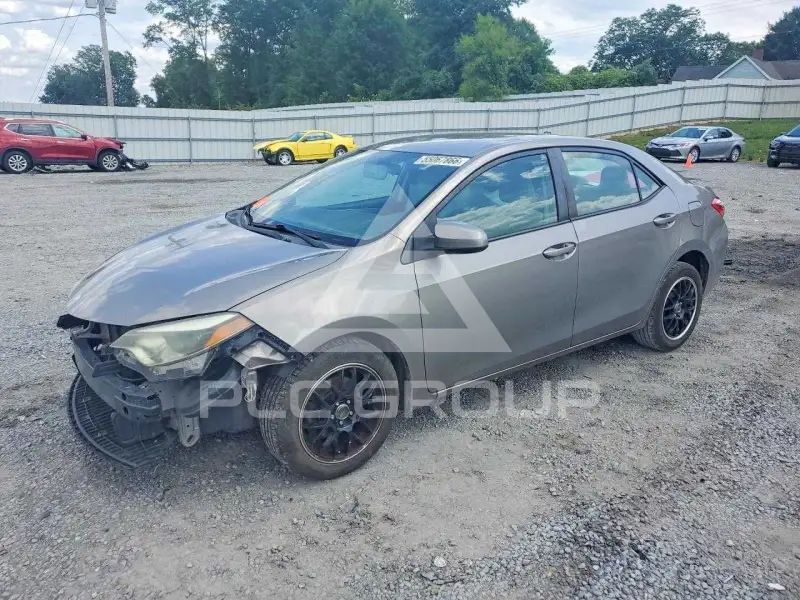 2015 Toyota COROLLA фото