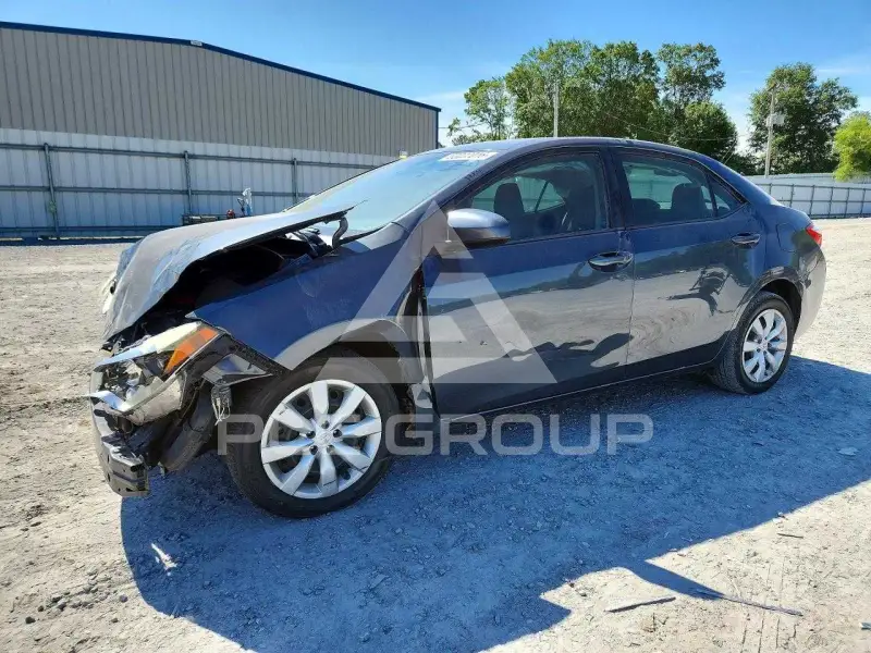 2015 Toyota COROLLA фото