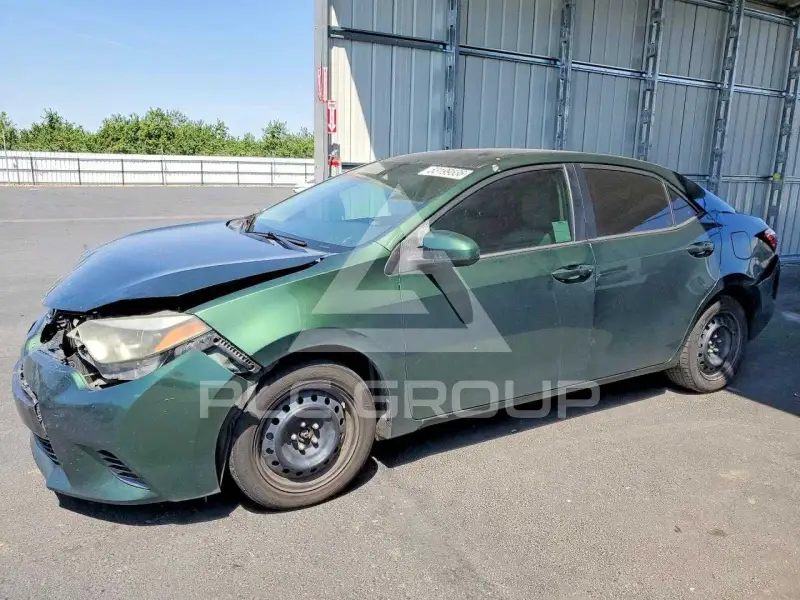 2015 Toyota COROLLA фото
