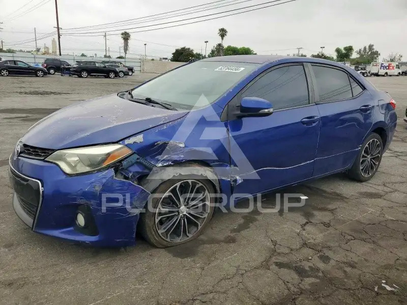2015 Toyota COROLLA фото