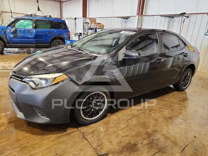 2015 Toyota COROLLA фото