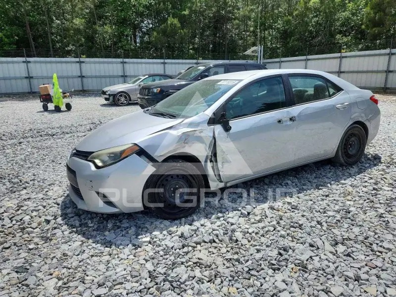 2015 Toyota COROLLA фото