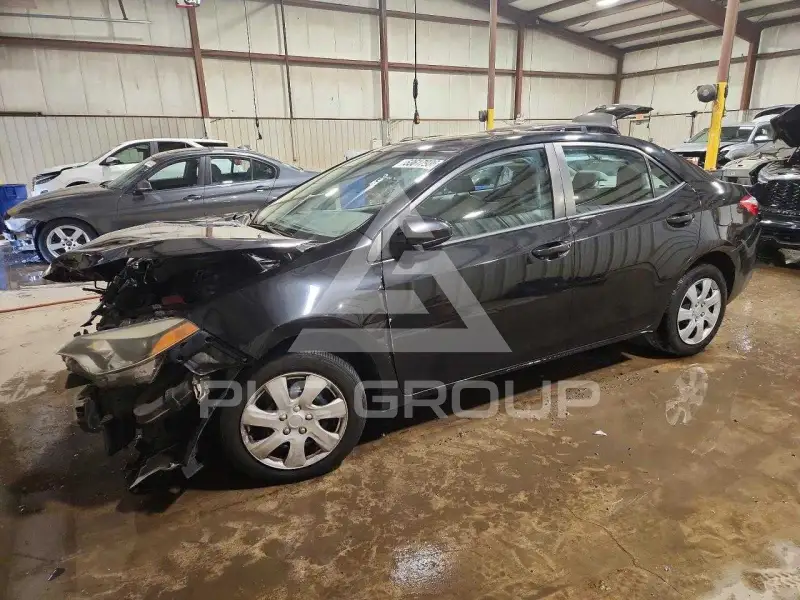 2015 Toyota COROLLA фото