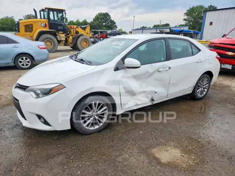 2015 Toyota COROLLA фото