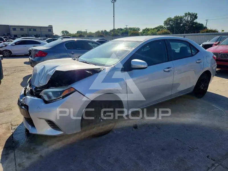 2015 Toyota COROLLA фото