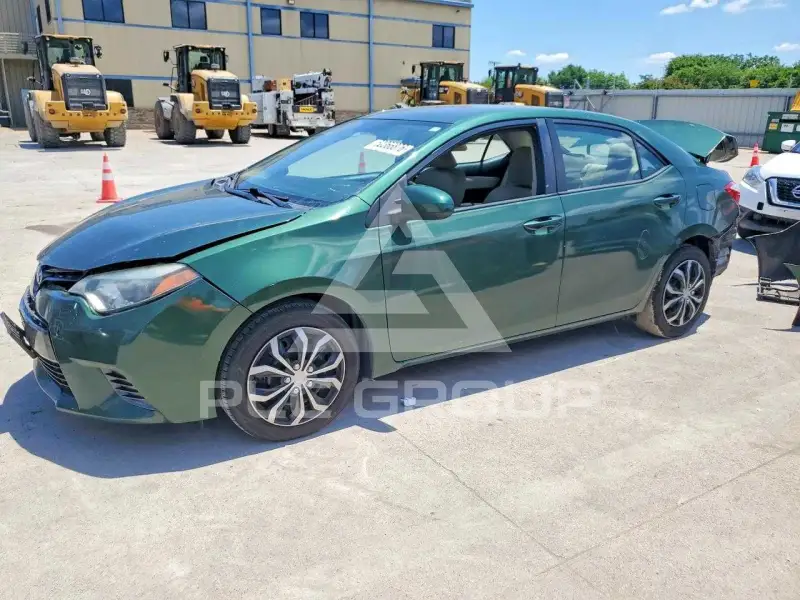 2015 Toyota COROLLA фото