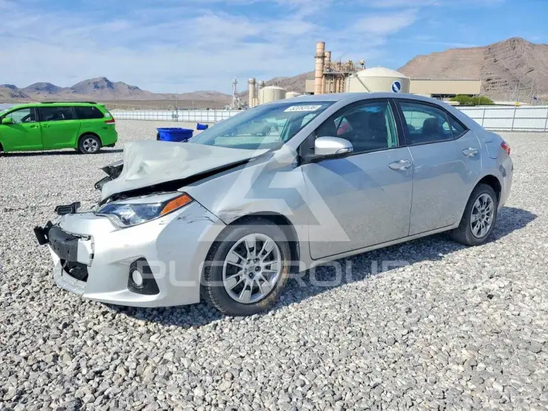 2015 Toyota COROLLA фото