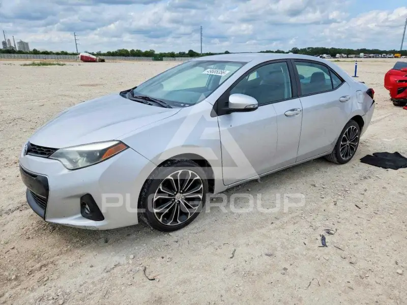 2015 Toyota COROLLA фото