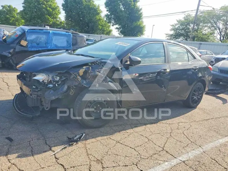 2015 Toyota COROLLA фото
