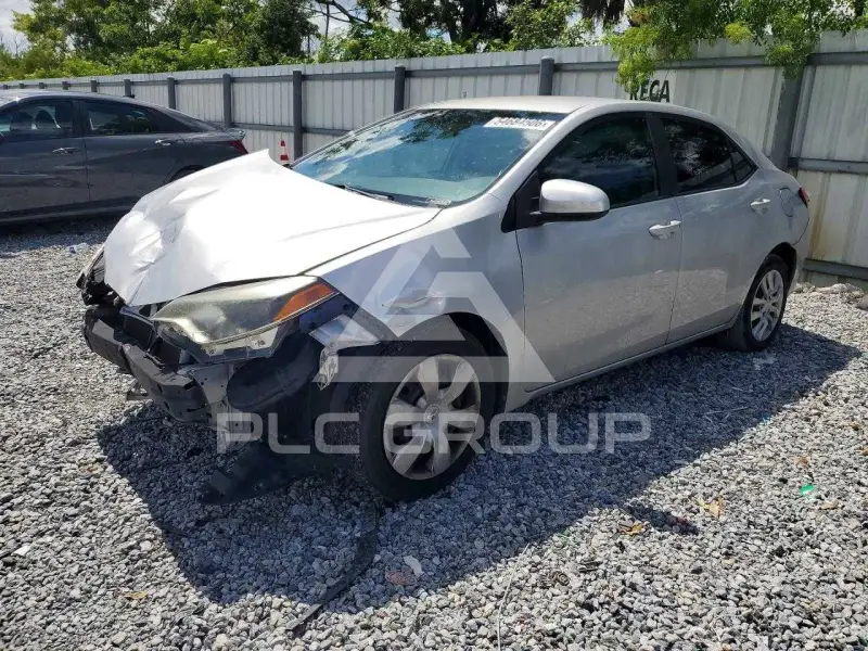 2015 Toyota COROLLA фото