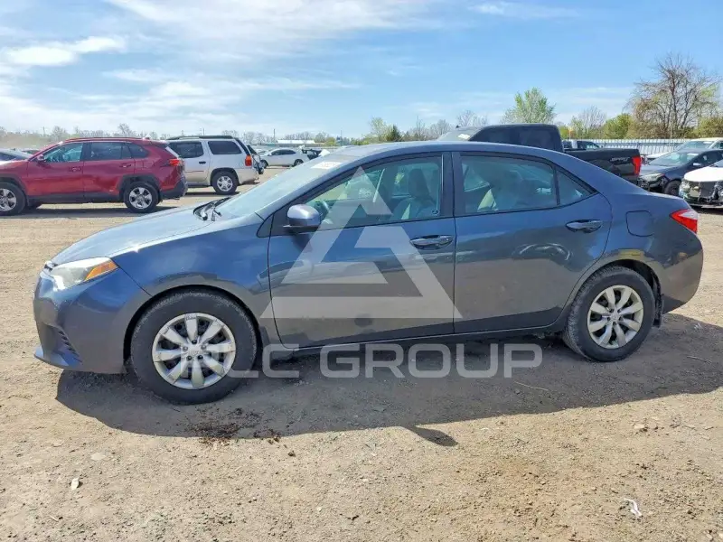 2015 Toyota COROLLA фото