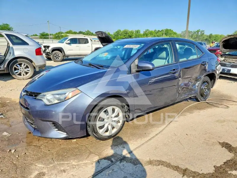 2015 Toyota COROLLA фото