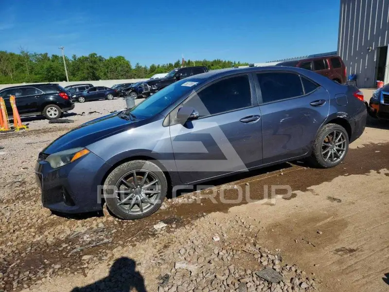 2015 Toyota COROLLA фото