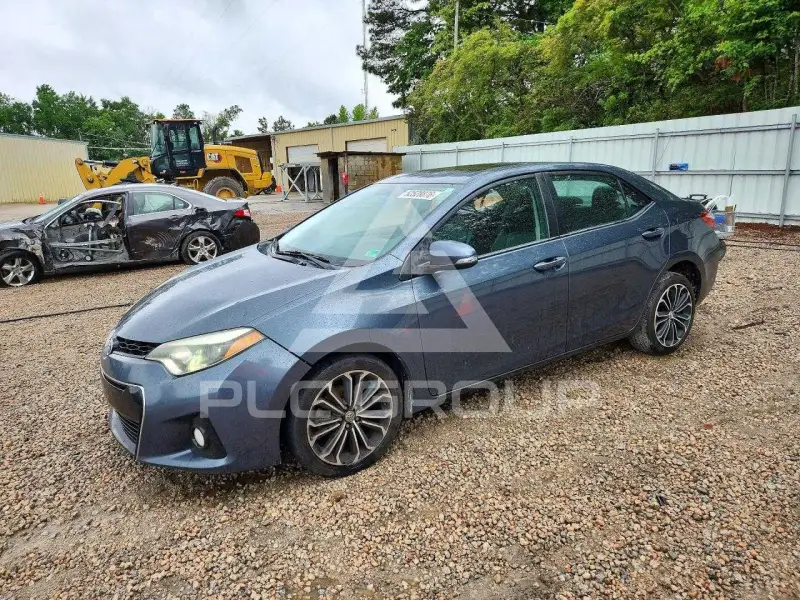 2015 Toyota COROLLA фото