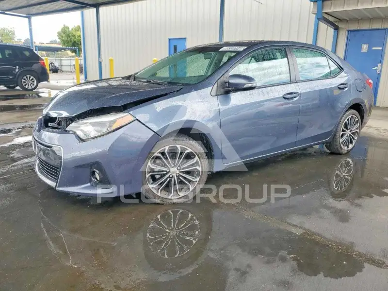 2015 Toyota COROLLA фото