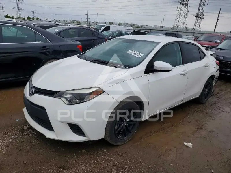 2015 Toyota COROLLA фото