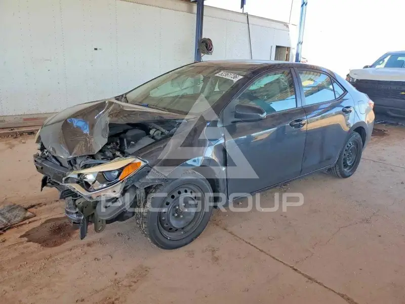 2015 Toyota COROLLA фото