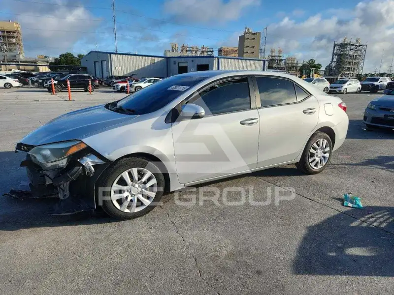 2015 Toyota COROLLA photo