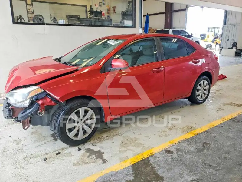 2015 Toyota COROLLA фото