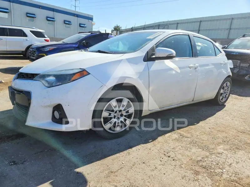 2015 Toyota COROLLA фото