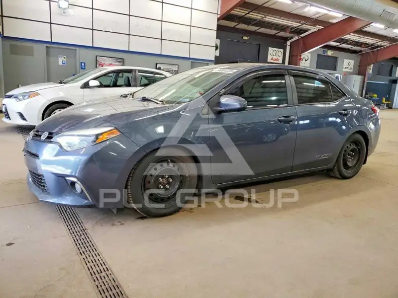 2015 Toyota COROLLA фото