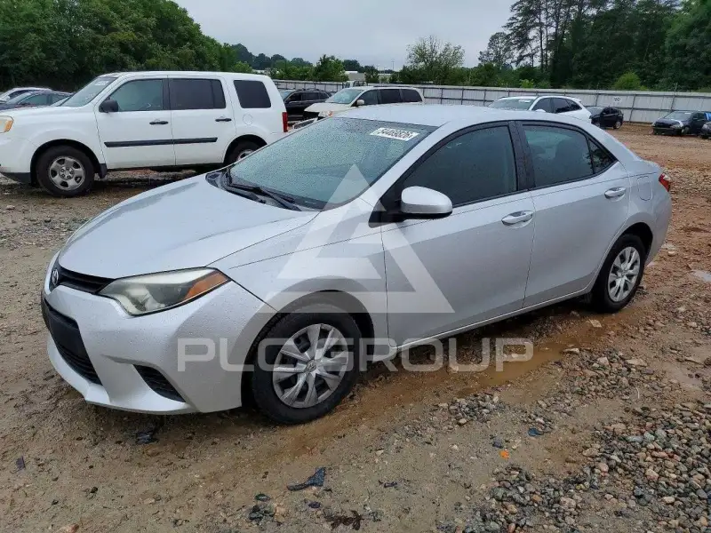 2015 Toyota COROLLA фото