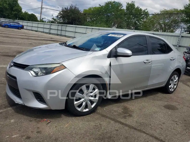 2015 Toyota COROLLA фото