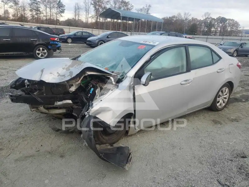 2015 Toyota COROLLA фото